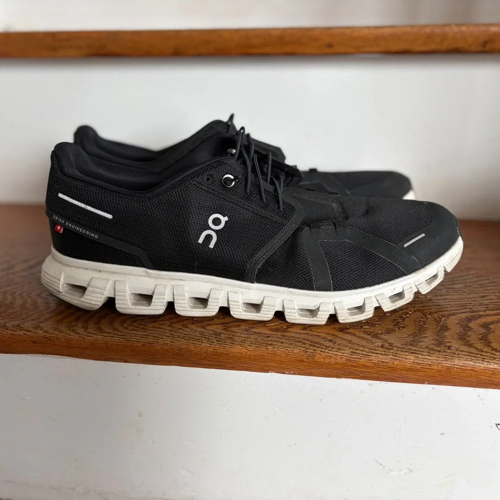 On Cloud 5 Mens Running Shoes Black‎ White Size 14 EUC